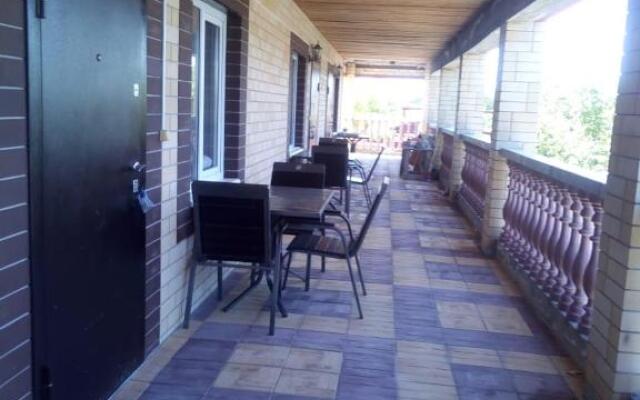 8 Sestyor Guest House
