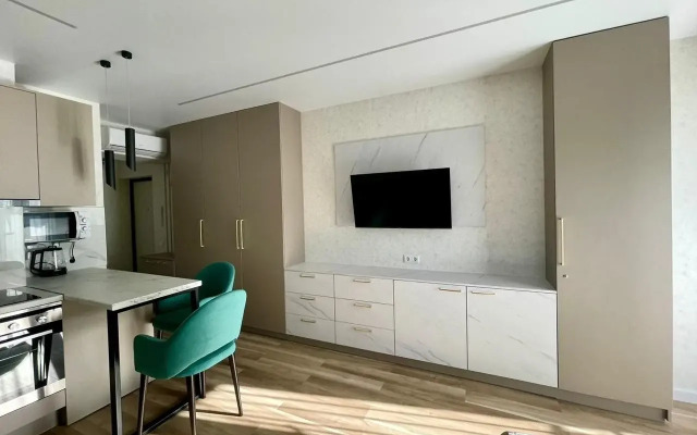 Ryadom S Plyazhem Flat