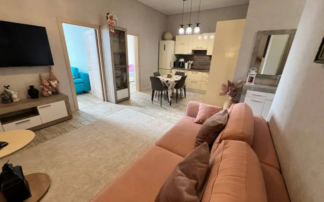 Yevrotreshka V Istoricheskom Tsentre Adlera Flat