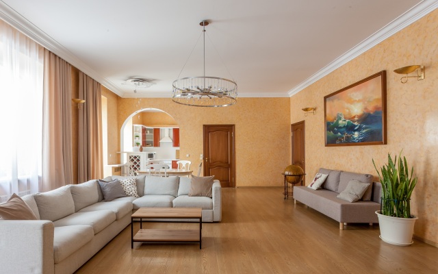 Квартира возле Эрмитажа