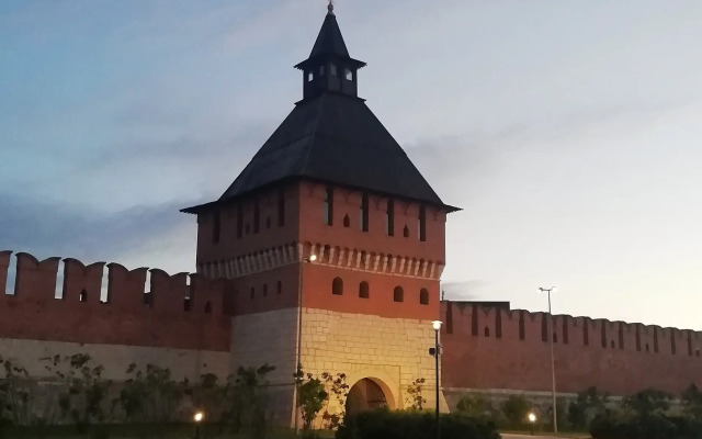 Bolshaya dvushka s otdelnymi komnatami Flat