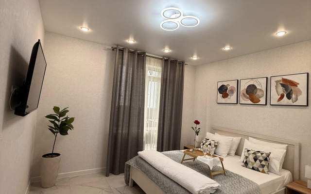 Апартаменты Большая квартира в центре Самары на набережной