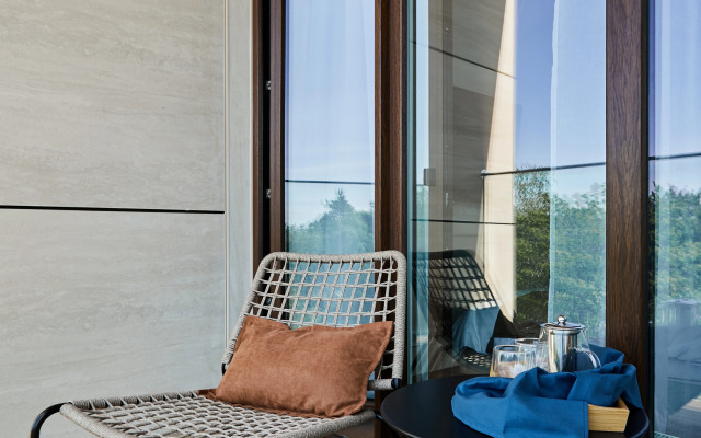 S Vidom Na Basseyn Apartments