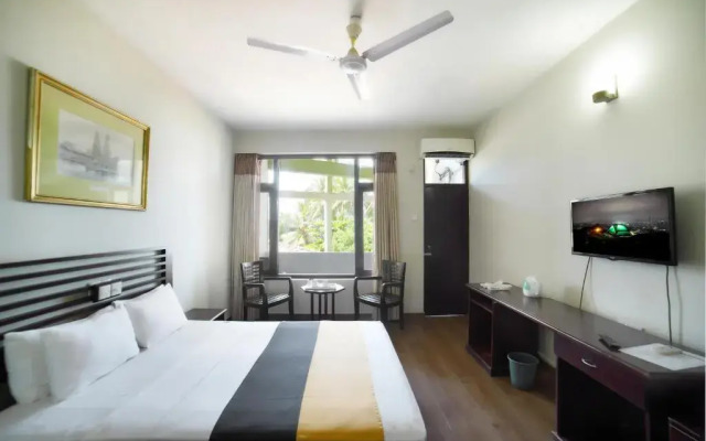 Hikkaduwa Beach Resort Hotel