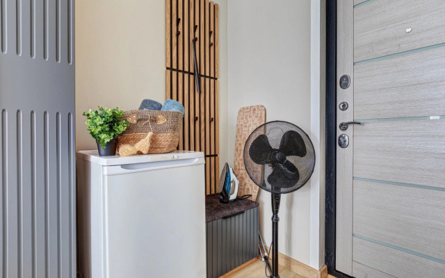 Апартаменты Улучшенная Студия с Видом на Город Светлый Дом