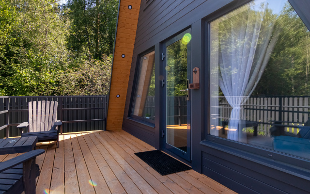 No. 3 Cosmos Krasnoe Ozero Guest House