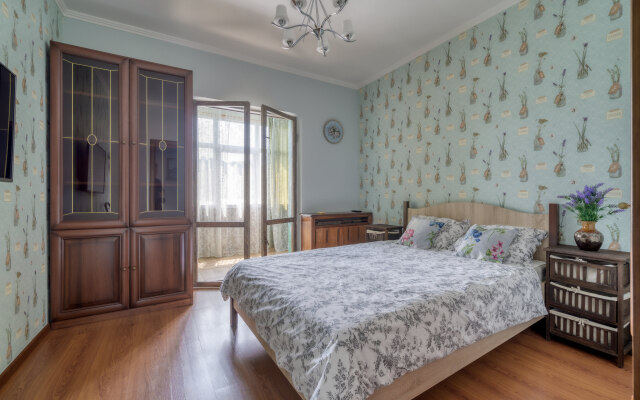 Provans Apartments