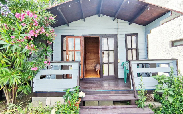 V Alakhadzy Guest house