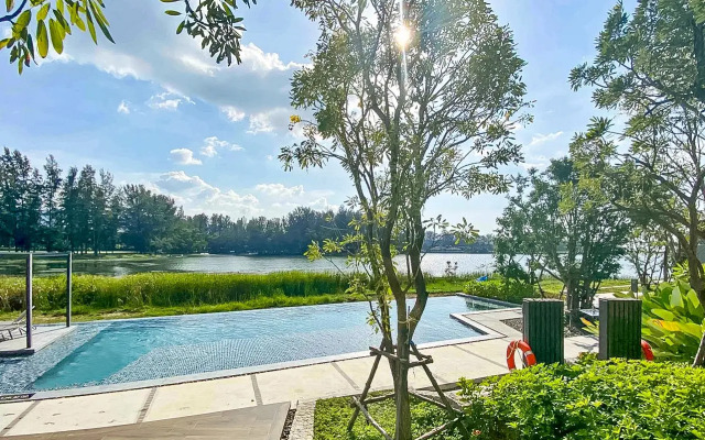 Dvuhkomnatnye Cassia C Terrasoy Apartments