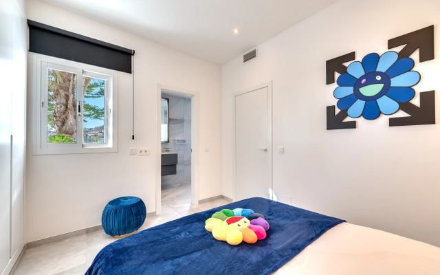 All About Villa Estrella de Oro