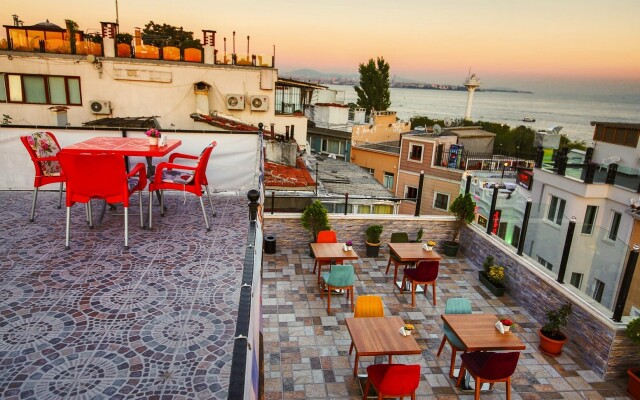 Maritime Hotel