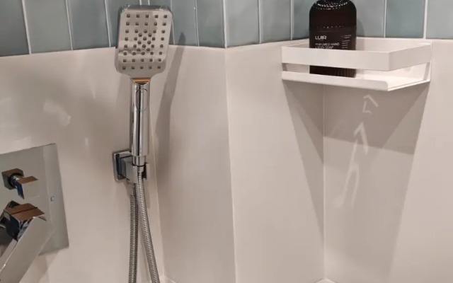 Uyutnaya S Sovremennym Remontom Flat