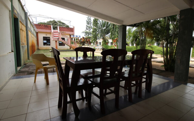 Whispering Palms Hotel and Resort
