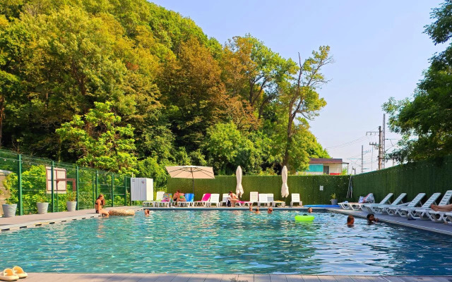 Yuzhnyij Hotel