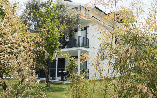 Vira Apart Hotel