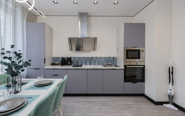 S Dizaynerskim Remontom V Tsentre Goroda Flat