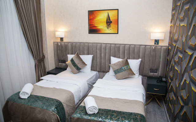 Essam Deluxe Hotel