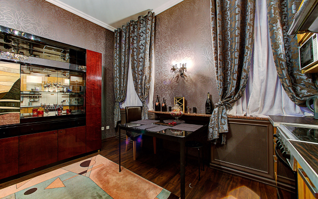 Квартира Лонго Большая Конюшенная 4