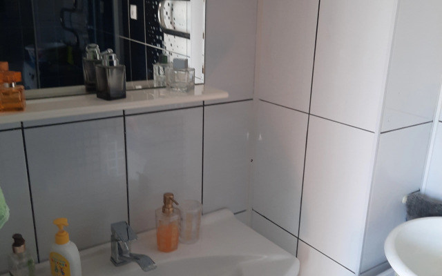 Квартира 2-х комнатная с выходом в сад