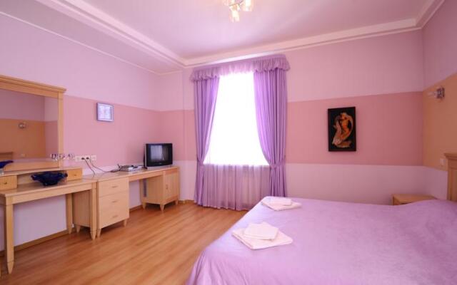 Viktoriya Villa Guest House