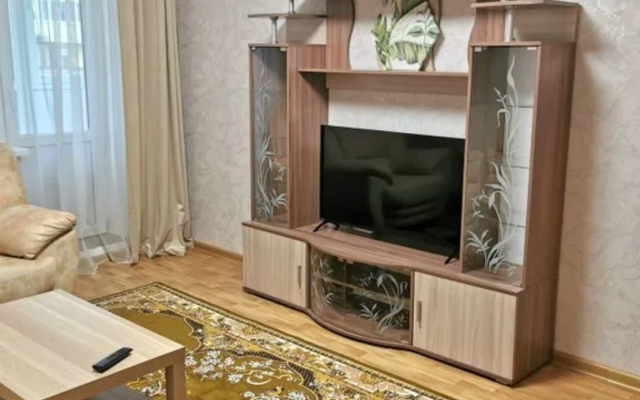 Квартира Трёхкомнатная на Яблоневой