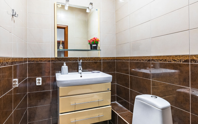 Апартаменты у Крейсера Авроры и Финляндского Вокзала