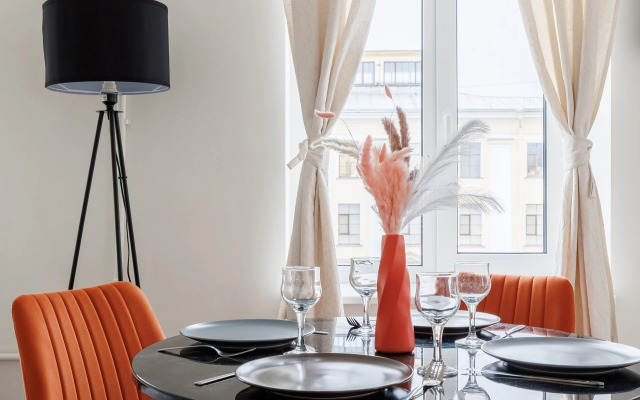 Апартаменты с Видом на Канал Грибоедова