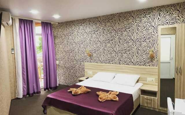 Summer House Mini-Hotel