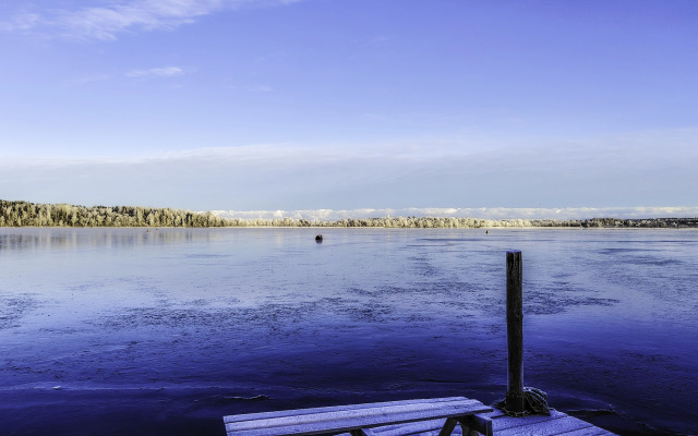 Частный дом с Видом на Озеро Отрадное