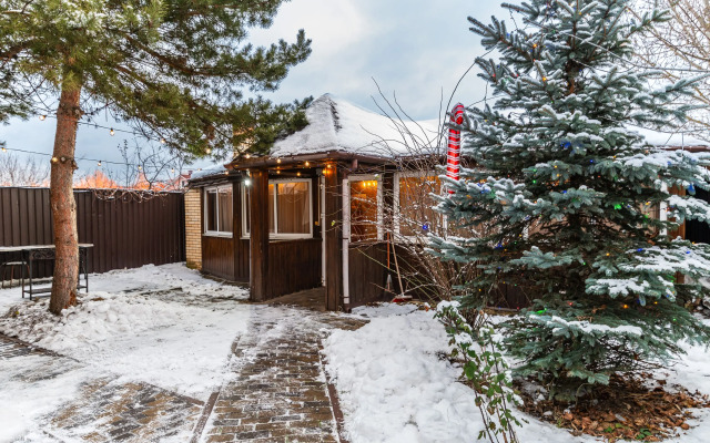 V Beleutovo S Basseynom I Saunoy Private house