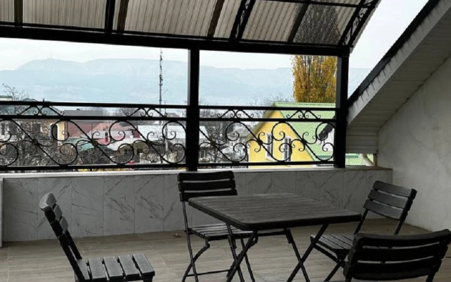 Частный дом c видом на Эльбрус