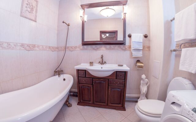 Dvukhkomnatniy lyuks u Avtovakzala Apartments