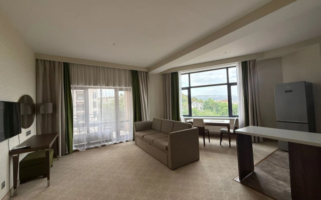 ZhK Green Park Apartments 1