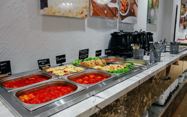 Sedymoye Nebo Hotel