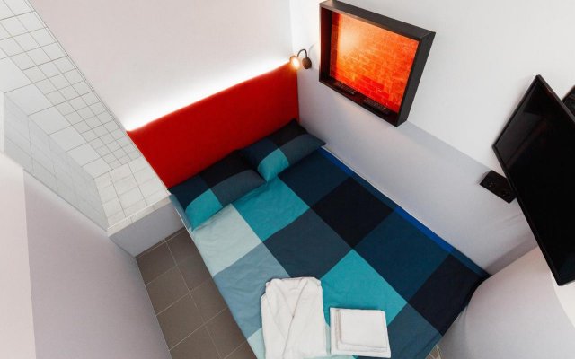 Kapsulnyij Hotel StritArt
