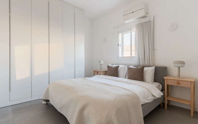 Blueground at Nahalat Byniamin High End Balcony ID33 Apartments