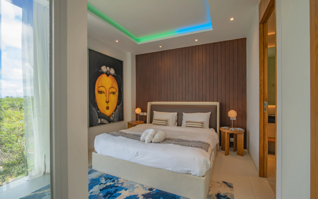 Luxury Infinity Pool Villa in Nai Harn Villa