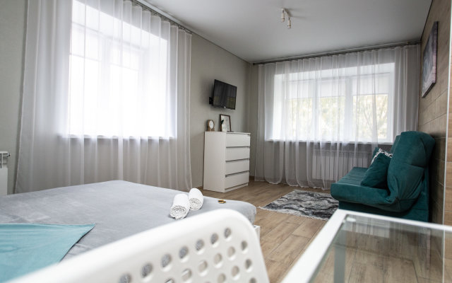 VGOSTIOMSK prospekt Mira 12 studiya dva razdelnykh spalnykh Apartments