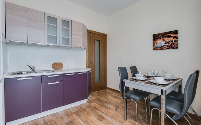 101Apart U Metro Prospekt Slavy Apartments