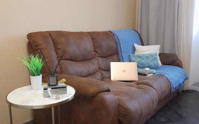 Квартира на Пр Микрорайон  Горняк Д 22