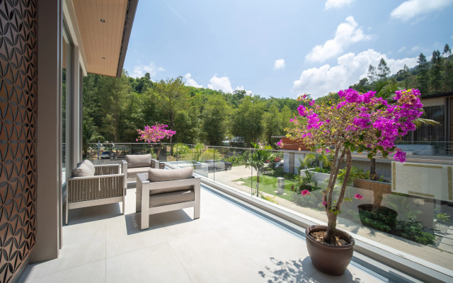 Grand View Residence Villa by NLA, Villa
