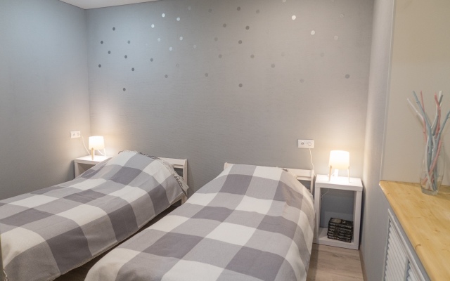 Квартира 50 Лет Октября 37