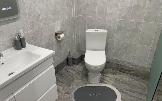 Altyn Adam Hotel