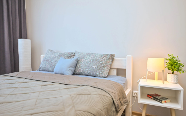 Uyutnaya S Dizaynerskim Remontom I Shikarnym Vidom Flat
