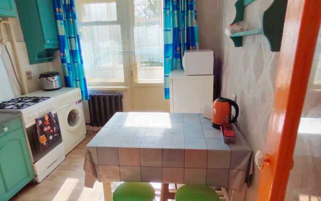 Three-room apartment in the Center