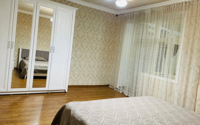 Частный дом Уют в Центре