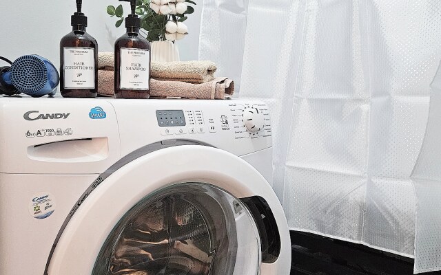 Квартира Трехкомнатная у Парка с Озером