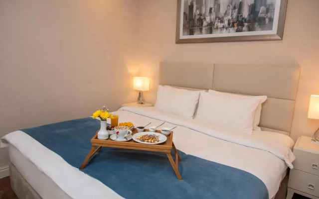 City Avenue Hotel