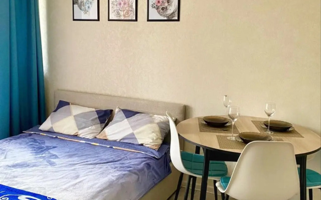 Na Pervoy Linii Morya Flat