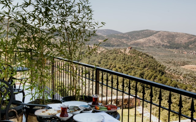 Отель Marlo Ayvalik